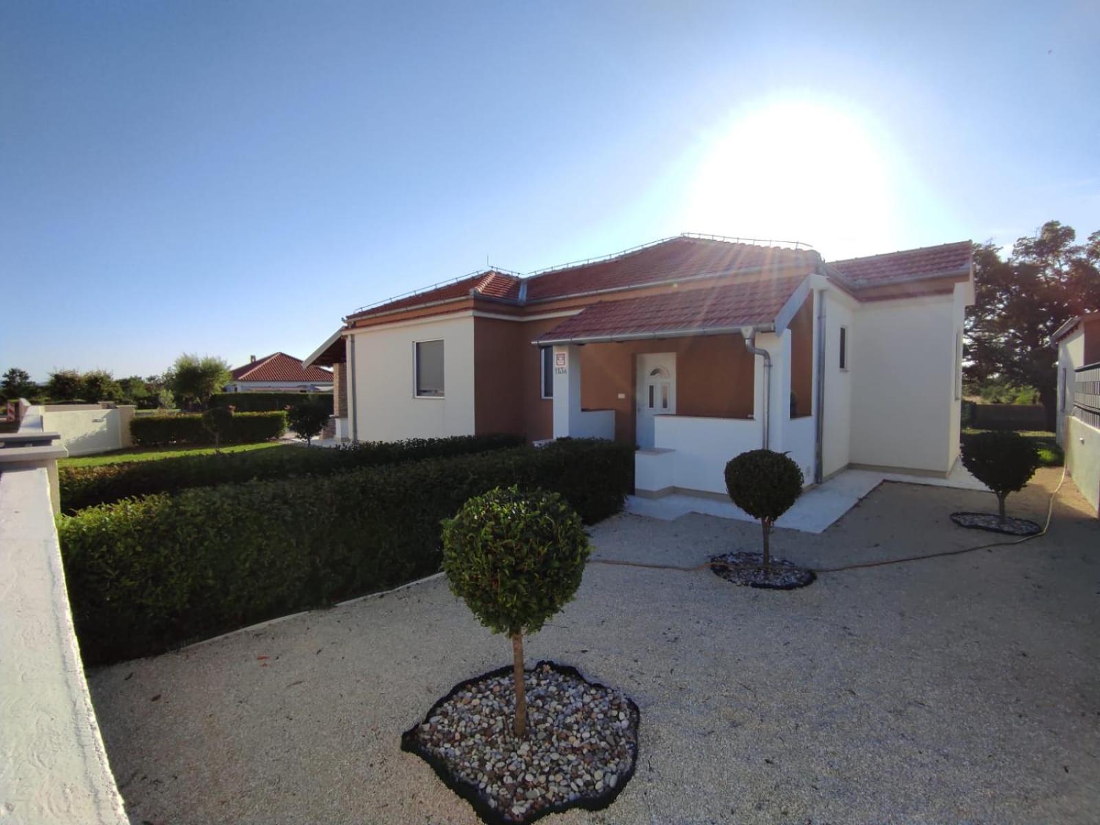 Holidayhouse Alirio With Heated Pool. Vrsi Exterior foto